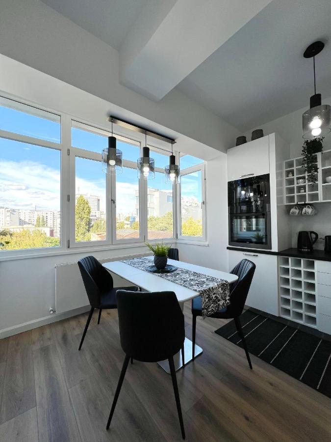 Sky View - Luxury Apartament - Sanador Victoriei Bukarest Eksteriør billede